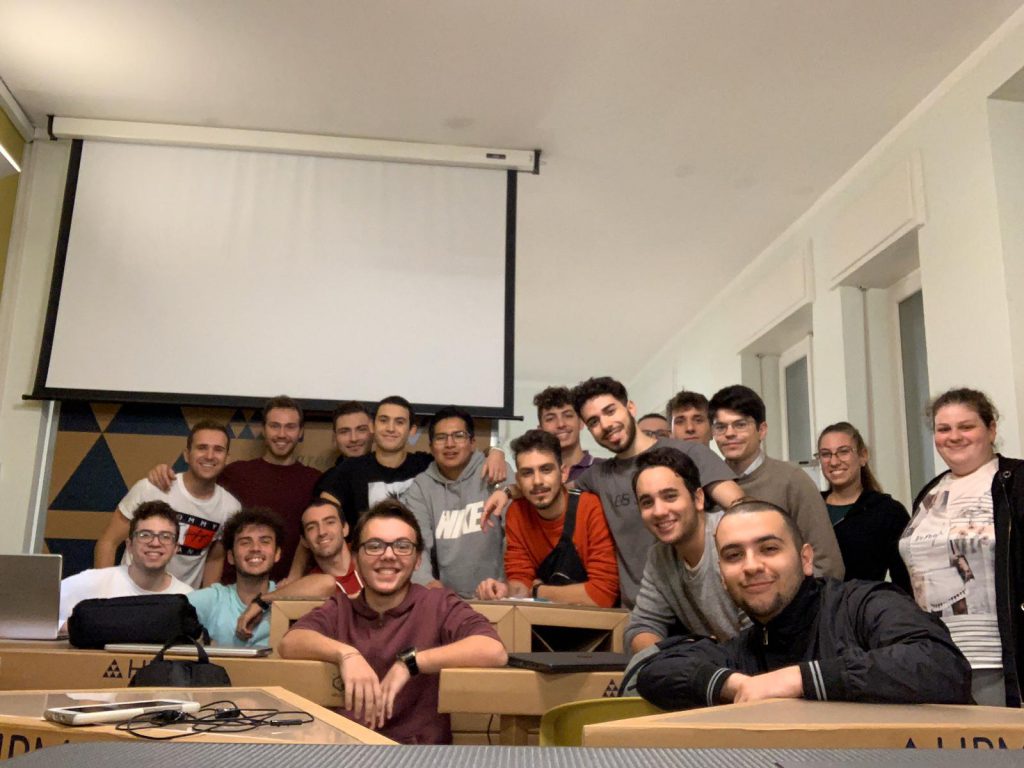 foto corso Java, MySQL, JavaEE, Maven, HTML, CSS, JavaScript, Bootstrap, Spring, Spring MVC, JUnit