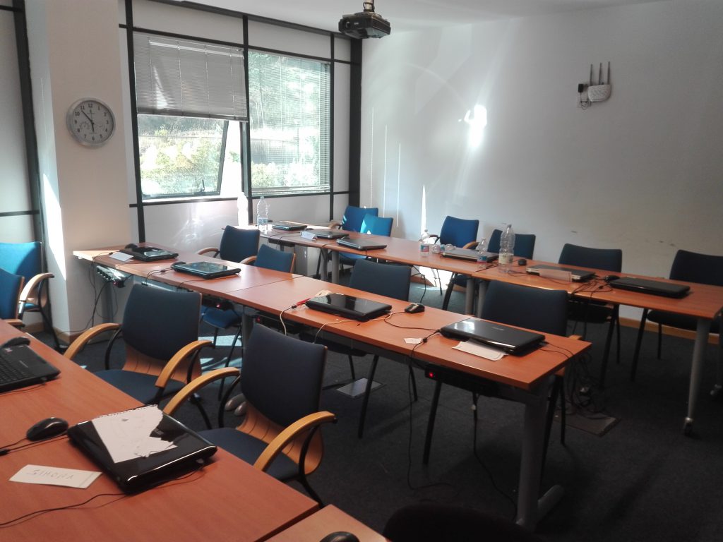 foto corso Java, MySQL, JavaEE, Maven, HTML, CSS, JavaScript, Bootstrap, Spring, Spring MVC, JUnit