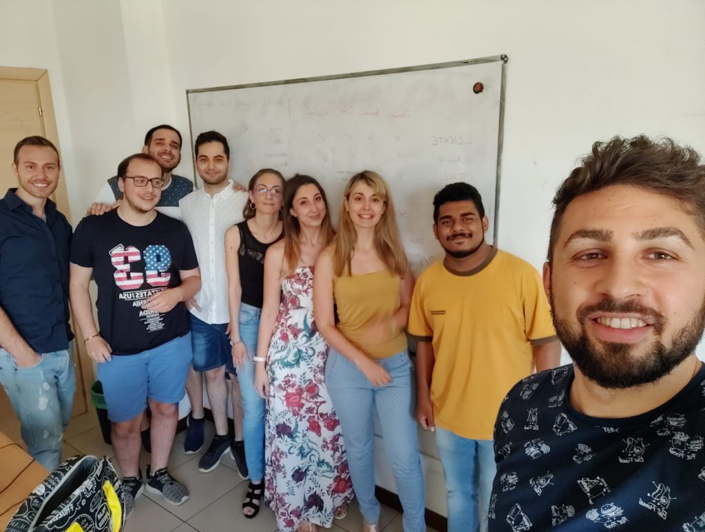 foto corso Java, MySQL, JavaEE, Maven, HTML, CSS, JavaScript, Bootstrap, Spring, Spring MVC, JUnit